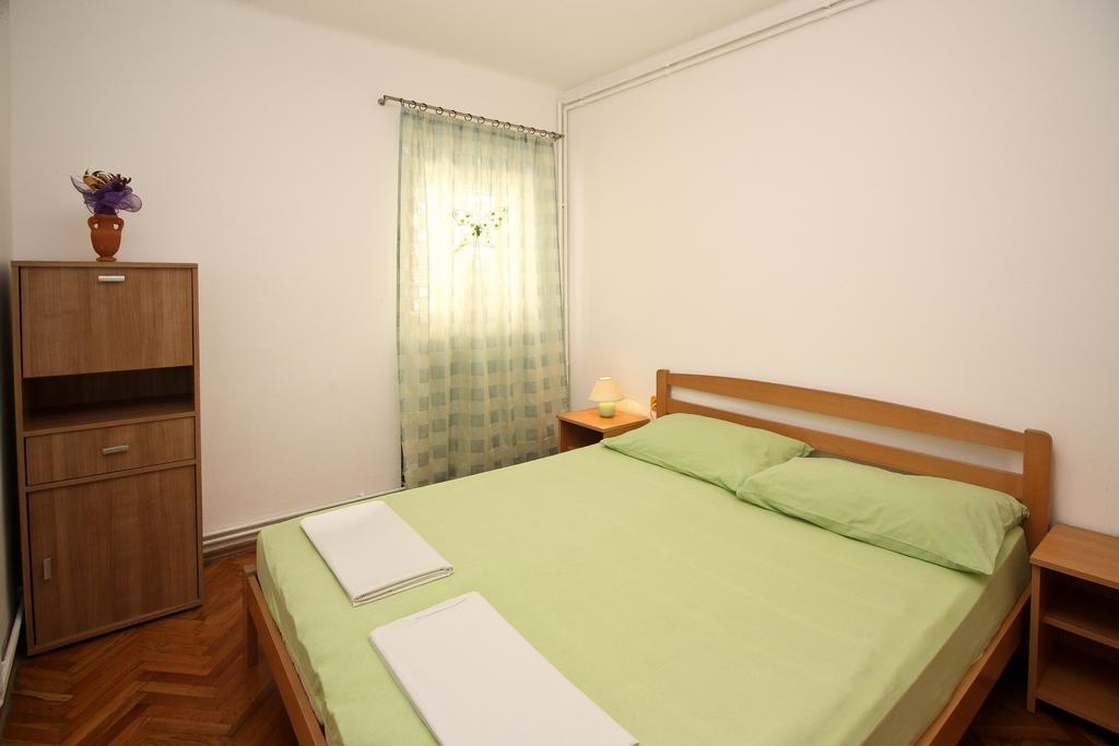 Apartment Drazen Šilo Habitación foto